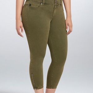 EUC Torrid olive wash stiletto jegging